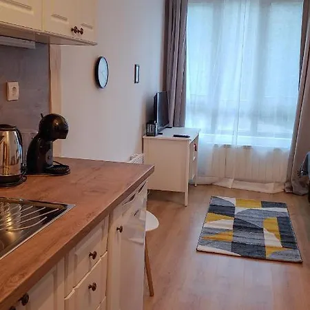 Apartment Semiramida Garden 12 Borowez