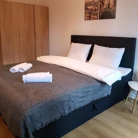 Apartment Semiramida Garden 12